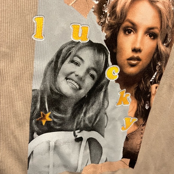 24 Britney Spears Lucky Ribbed Graphic Tank Top in Tan Women’s Sz 3X NWOT - Picture 3 of 4